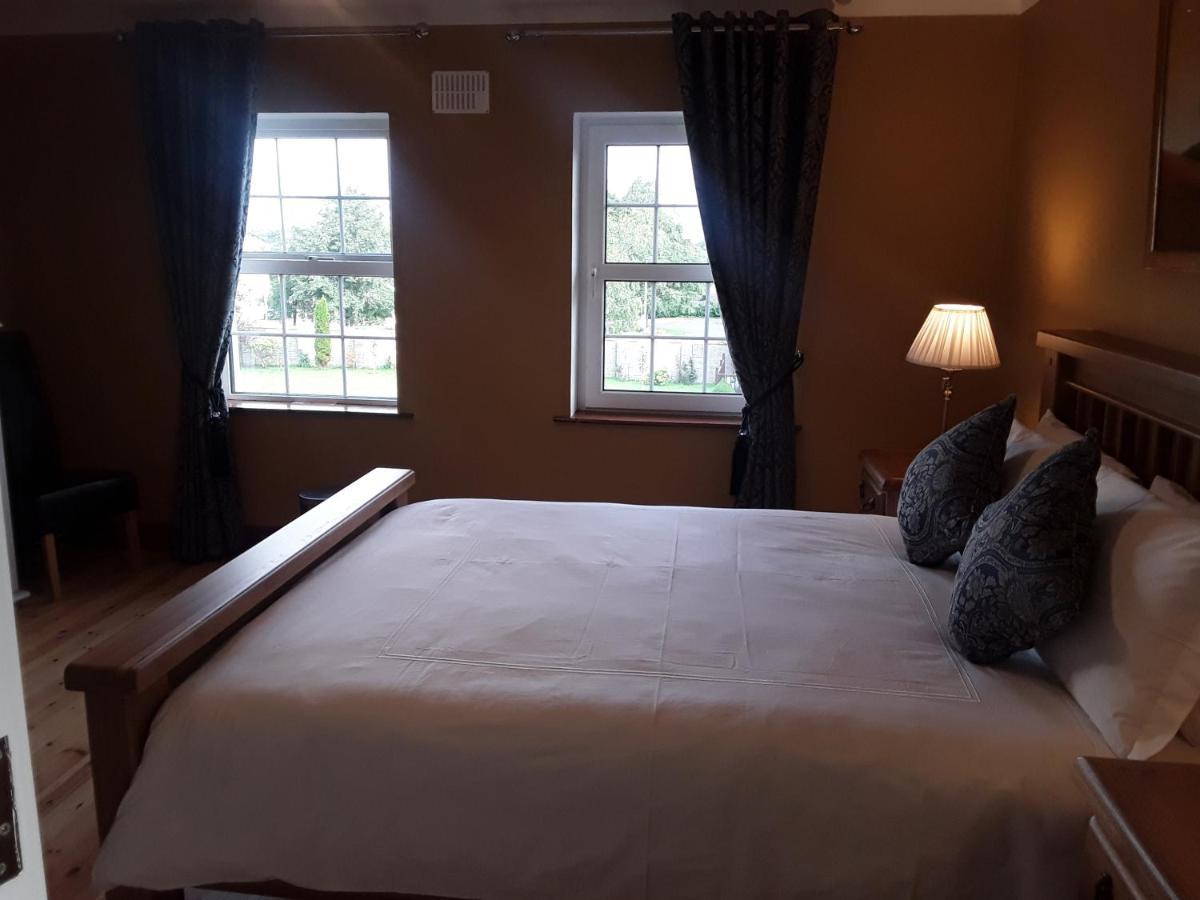 Doonard Manor B&B Craughwell ภายนอก รูปภาพ