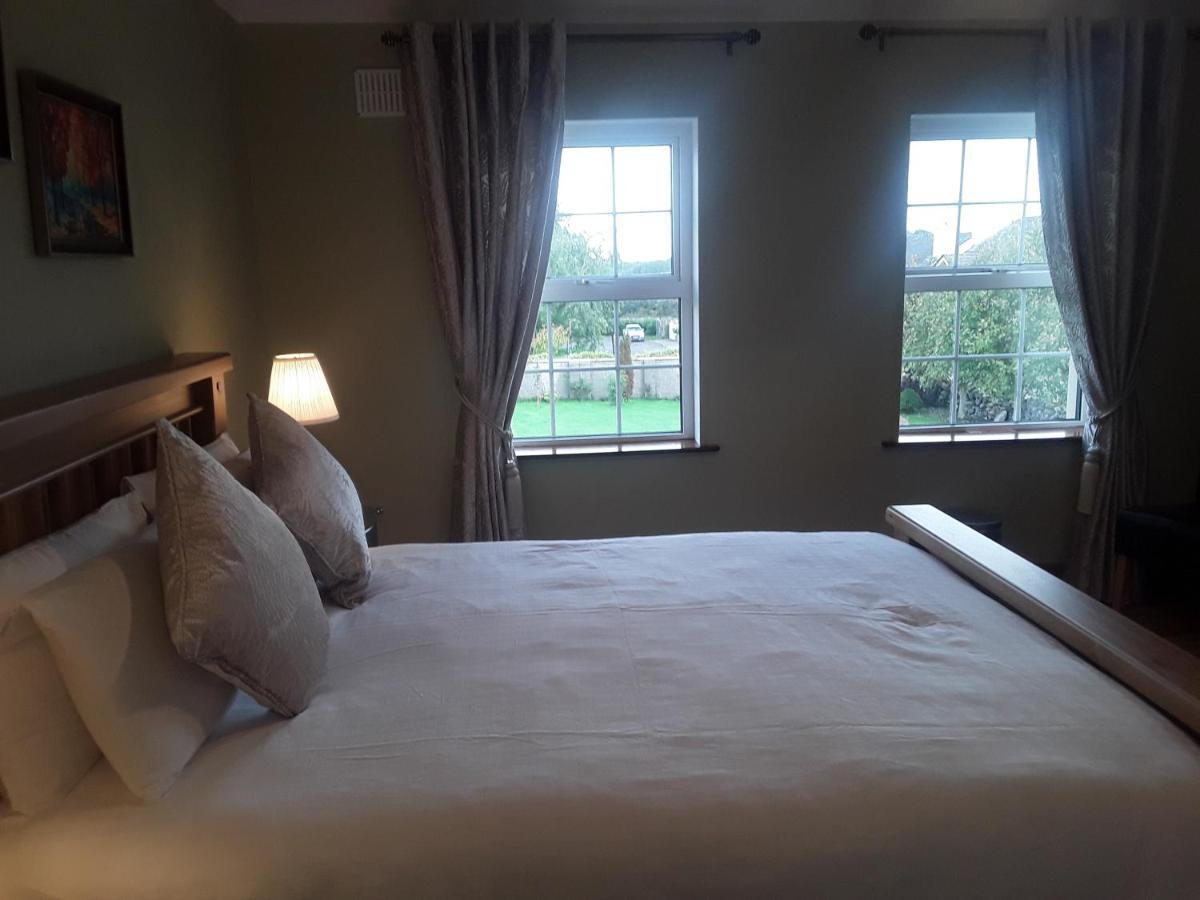 Doonard Manor B&B Craughwell ภายนอก รูปภาพ