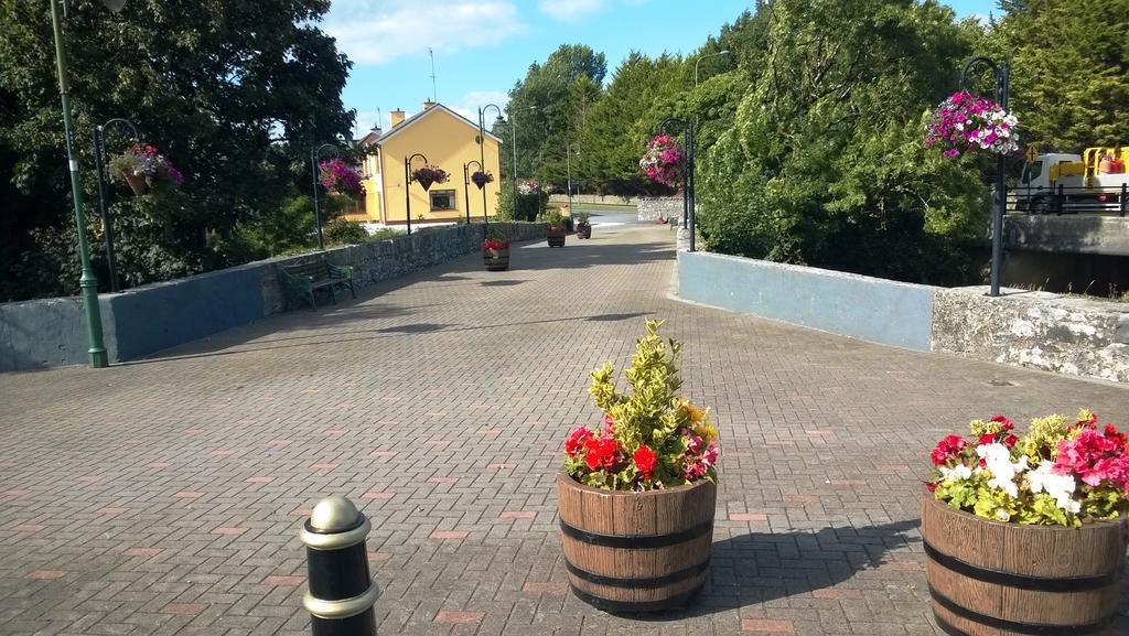 Doonard Manor B&B Craughwell ภายนอก รูปภาพ