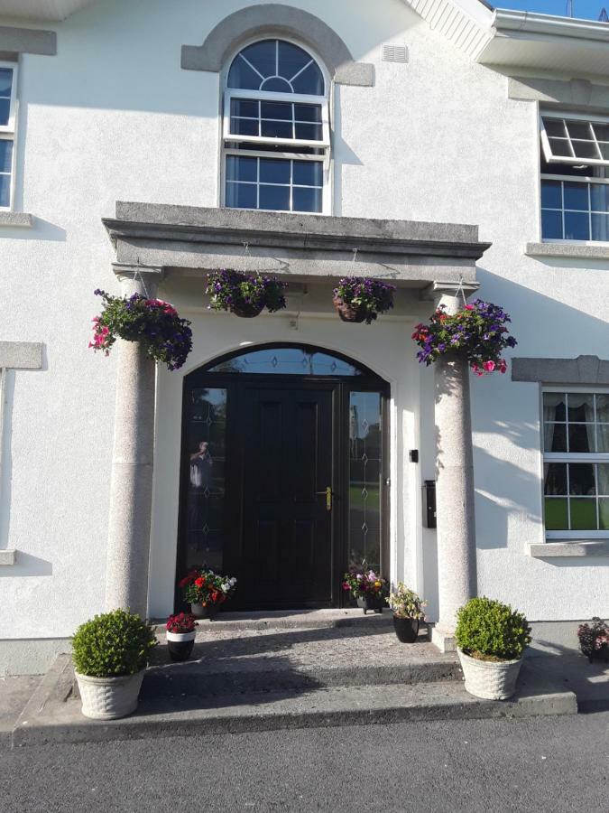 Doonard Manor B&B Craughwell ภายนอก รูปภาพ